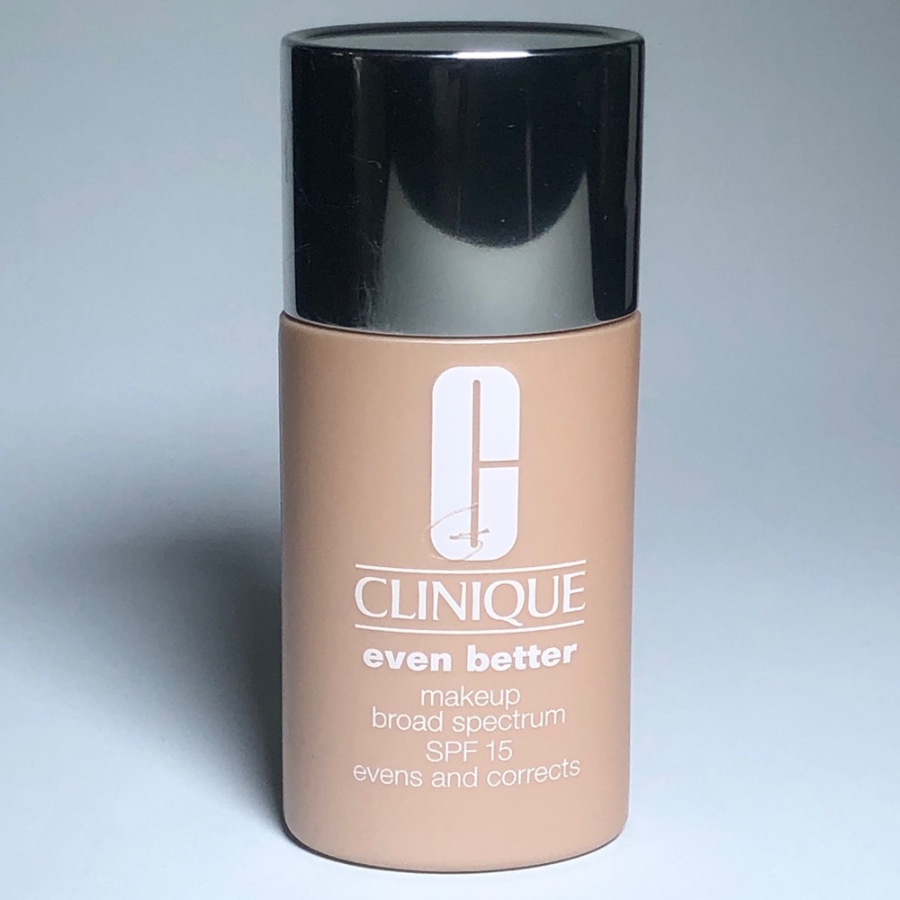 CLINIQUE Even Better Makeup Broad Spectrum SPF 15 Foundation Shade 25 Bu…